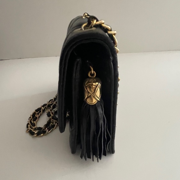 Black leather quilted shoulder bag - Picture 7 of 10